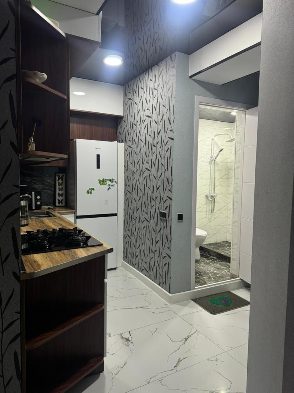New Apartments In 보르조미 외부 사진
